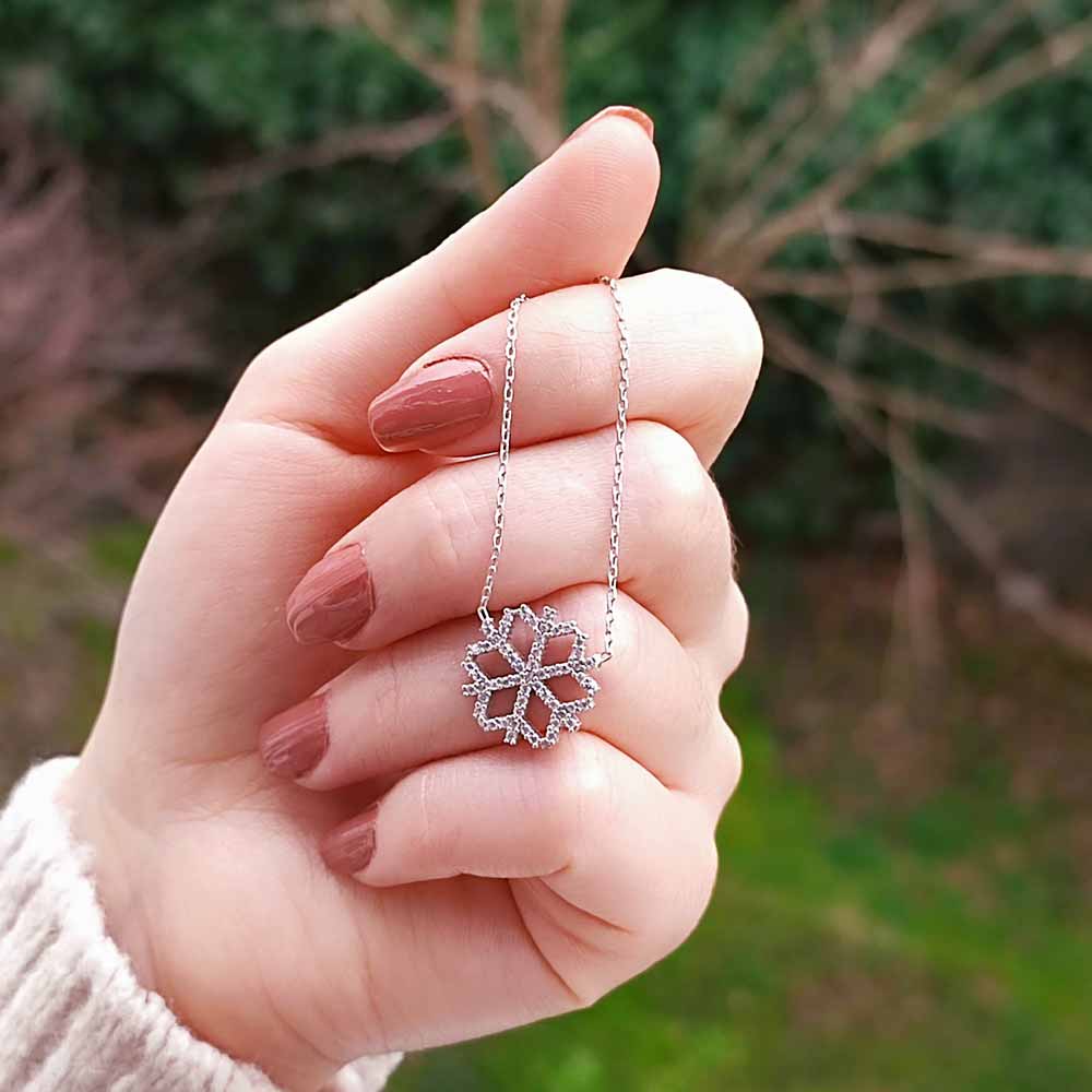 925 Sterling Silver Snowflake Necklace - White Zircon