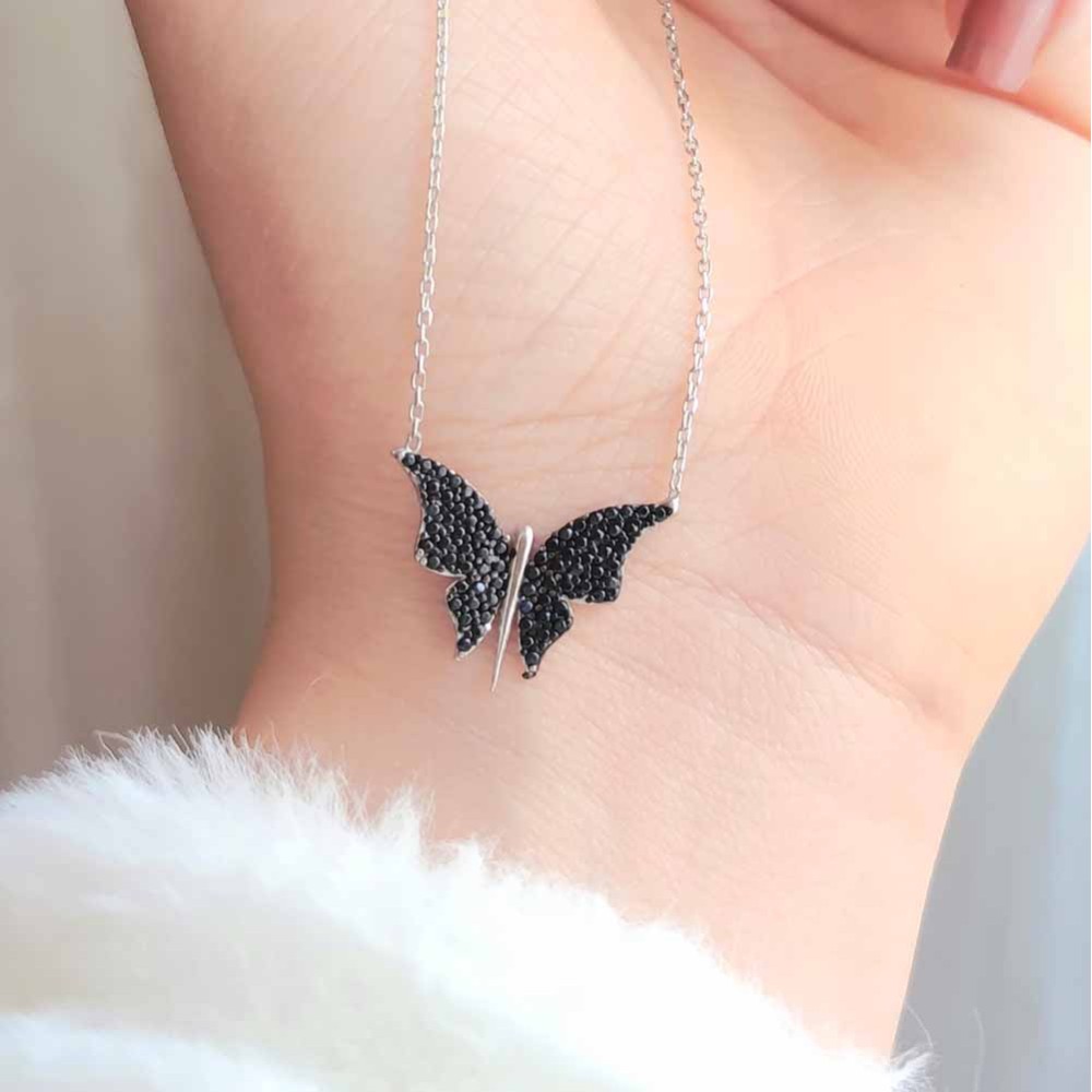 925 Sterling Silver Romantic Dancing Butterfly Necklace